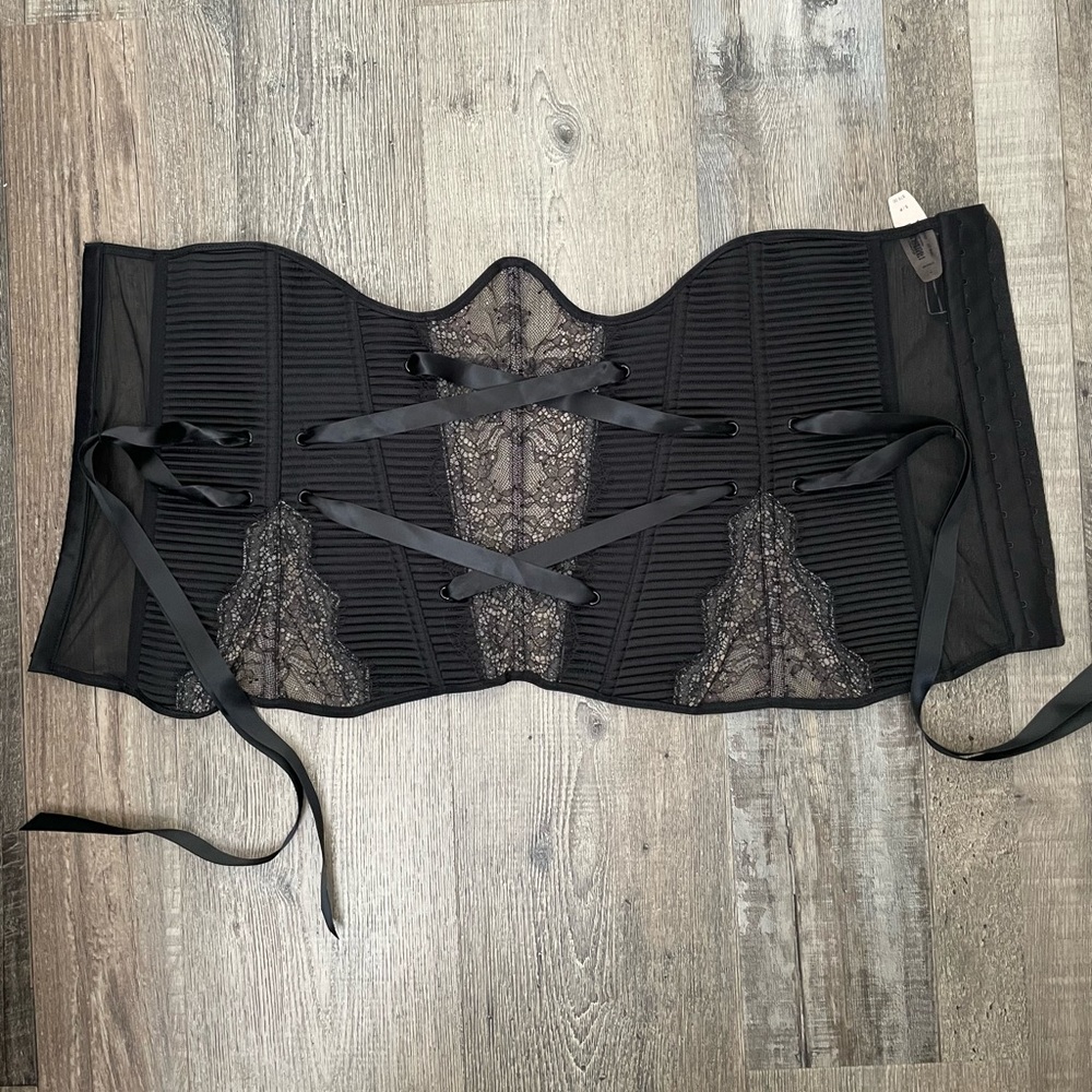 Victoria’s Secret waspie corset lingerie